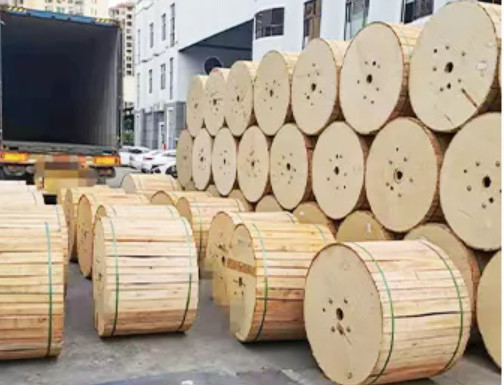 विज्ञापन आउटडोर सिंगल मोड फाइबर ऑप्टिक केबल G652D /G657A1 / G657A2 PVC LSZH LSOH PE HDPE